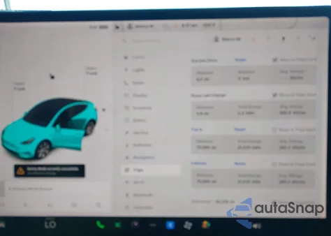 2021 Tesla Model Y Long Range Dual Motor All-Wheel Drive z USA, uszkodzony, nr VIN 5YJYGDEEXMF153633